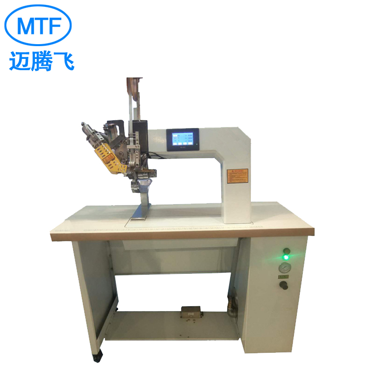  Gluing and beating machine 