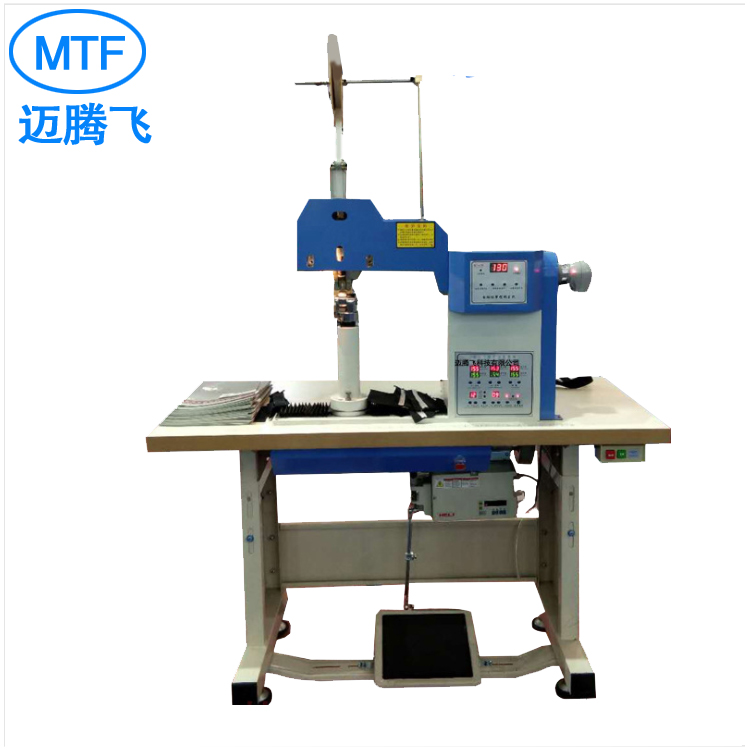  Gluing and beating machine 